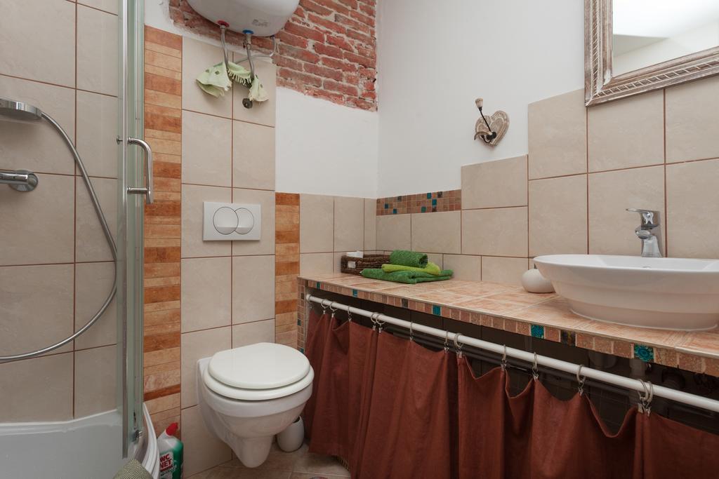 Studio With Garden In Ровінь Екстер'єр фото